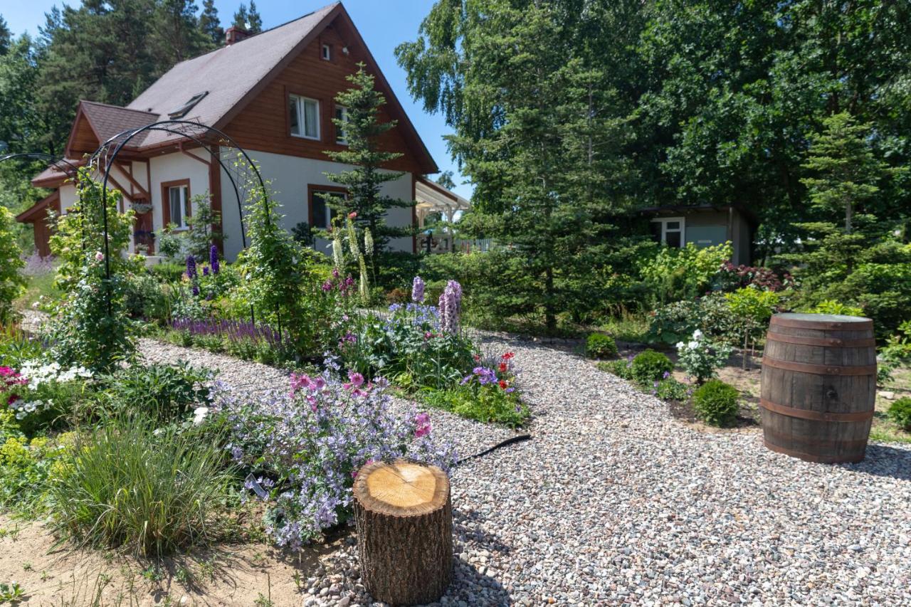 Cottage On The Hill Kielno Екстериор снимка